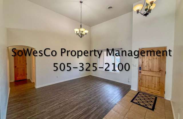4 Bedroom Home Built in 2018, near Country Club Golf Course Gallery 3