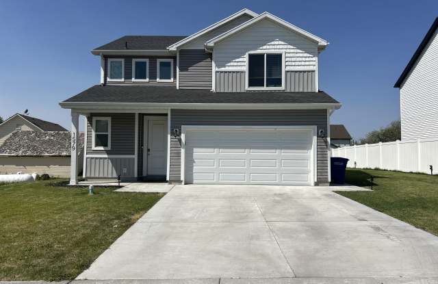1579 W 2100 S photos photos