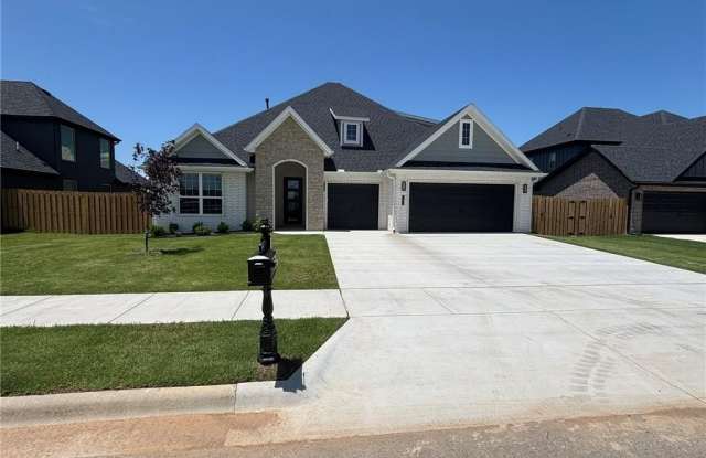 1451 Dresden  DR photos photos