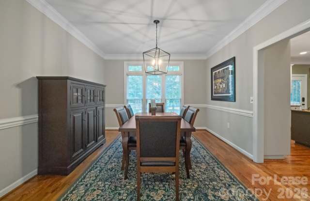 12428 Willingdon Road Gallery 4