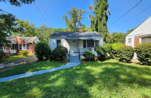 Charming 3-Bedrooms, 2-Baths Duplex - Unit A photos photos
