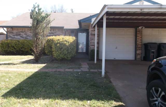 3 bed, 2 bath, 2 car garage/2 car carport - 3728 Southeast 51st Street, Oklahoma City, OK 73135