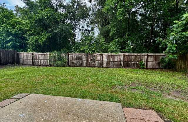 Awesome 3/2 Located in the South Orange Park & won't last long! Gallery 4
