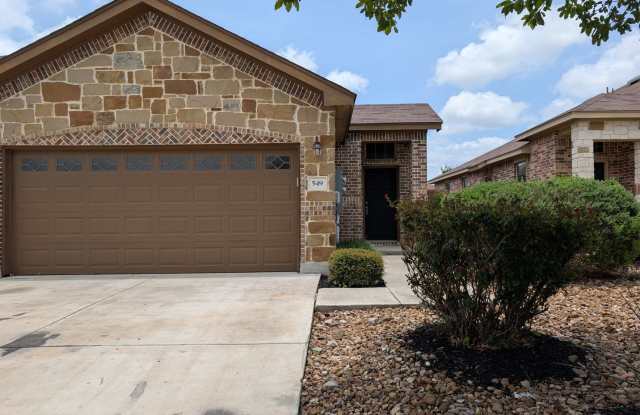 3/2/2 in Creekside Crossing / No Carpet / Covered Patio / Fenced in Backyard / CISD Gallery 3