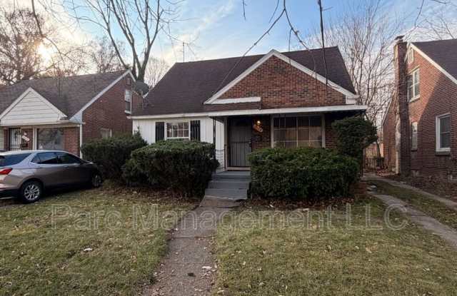 16121 West Parkway Street photos photos