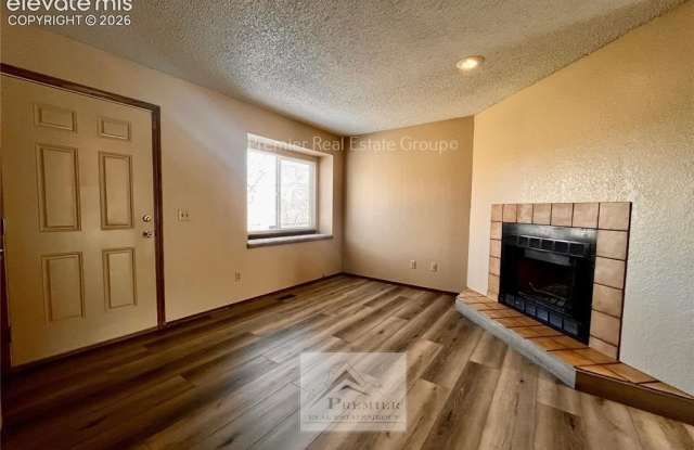 2126 Boston Terrace Gallery 3
