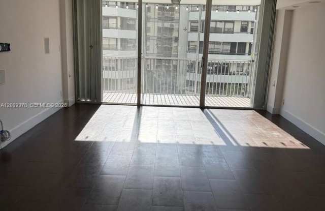 150 Ocean Lane Dr photos photos