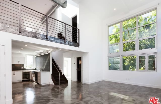 1037 N LAUREL AVE - 1037 North Laurel Avenue, West Hollywood, CA 90046