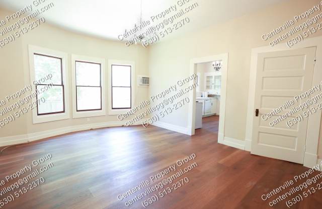 406 Cherry Street Gallery 2