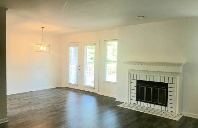 2 Bed 2 Bath in Desirable Green Hills! photos photos