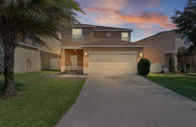 Spacious 4-Bedroom Home for Rent in Oxford, FL! Gallery 1