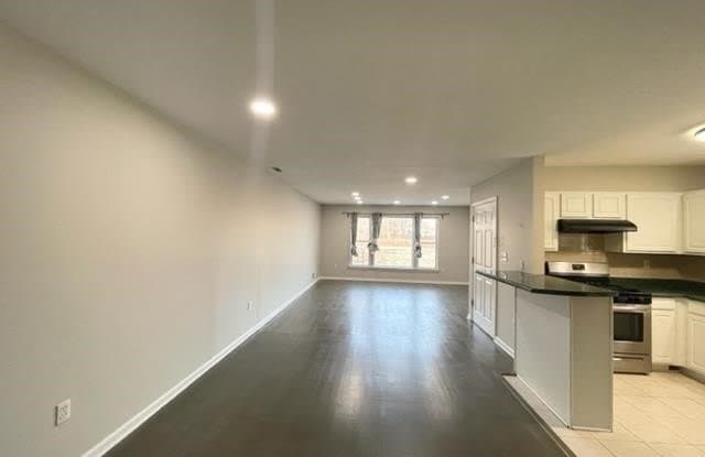 127 JEFFERSON AVE - 127 Jefferson Avenue, Jersey City, NJ 07306