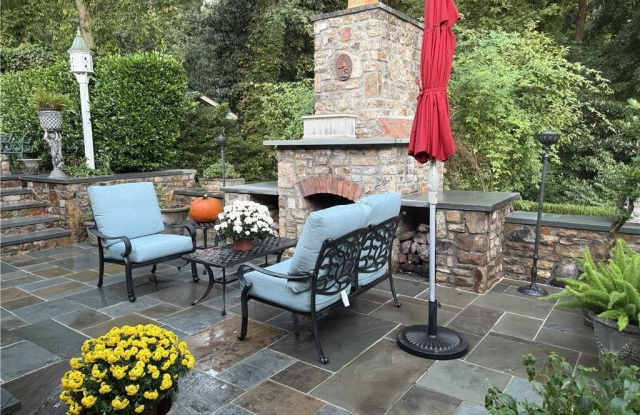 2523 Sharondale Drive NE photos photos 2523 Sharondale Drive NE photos photos