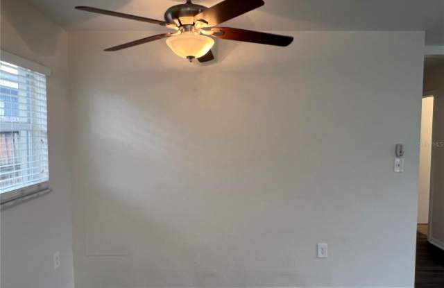 2406 MUSSELWHITE AVE Gallery 3