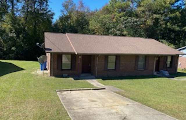 1966 Glenwick - 1966 Glenwick Drive, Fayetteville, NC 28304