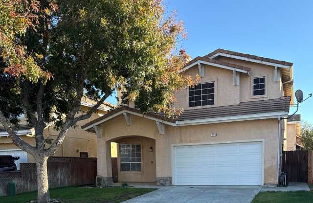 Great location - 1590 Teakwood Way, Tracy, CA 95376