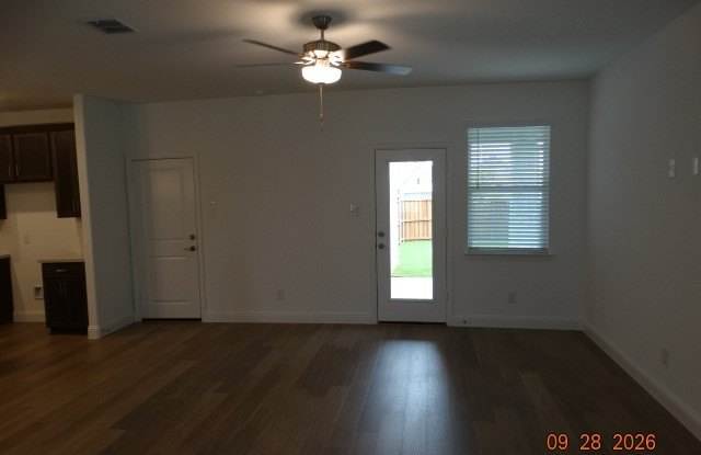 3300 Winecup Road Gallery 4