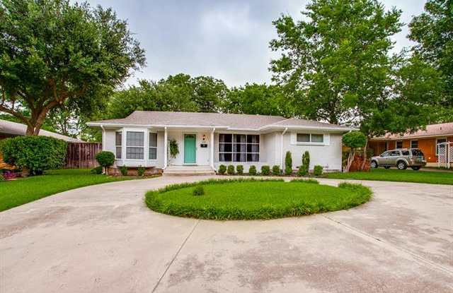 736 Downing Drive Gallery 2
