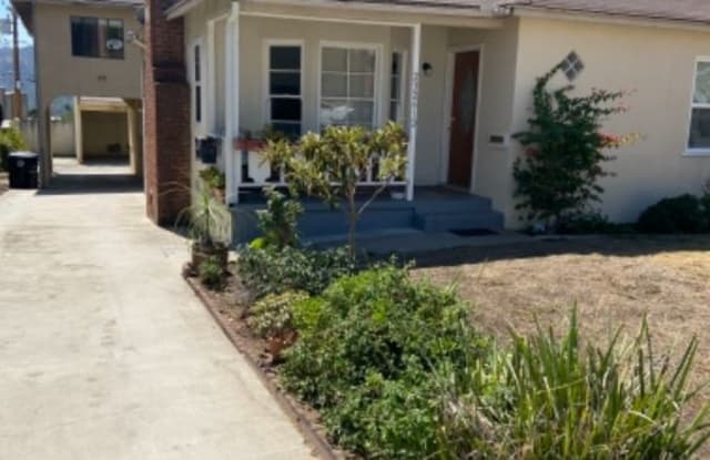 2326 Montrose Ave. - 2326 Montrose Avenue, La Crescenta-Montrose, CA 91020