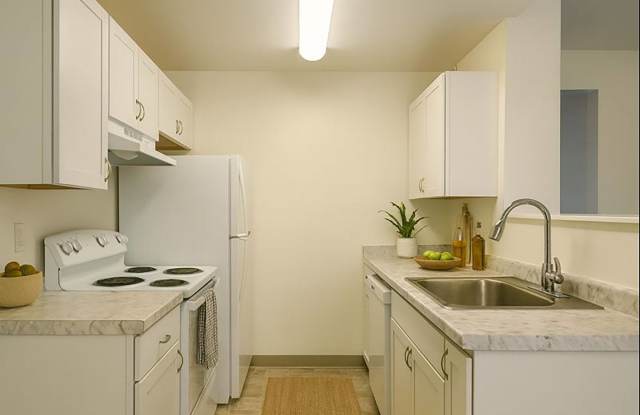Oakes Street Apartments Gallery 3
