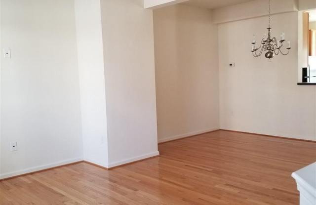 2442 ABINGTON DR Gallery 2