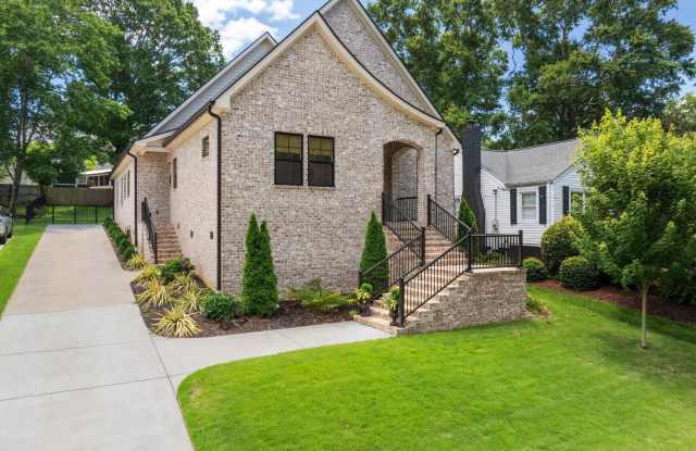 229 Cammer Avenue Gallery 2