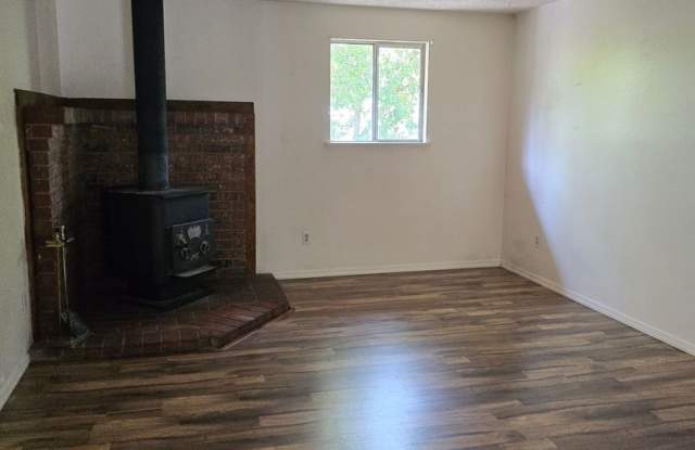 3 bedroom 1 bath duplex photos photos