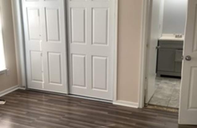 5504 Fairpines Court Gallery 4