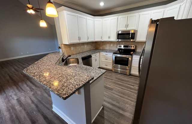 Love Where You Live! Spacious Home with Double Garage & Everyday Comfort! Gallery 4