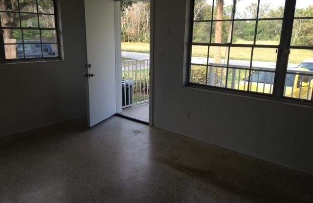 1184 S Palmetto Avenue photos photos