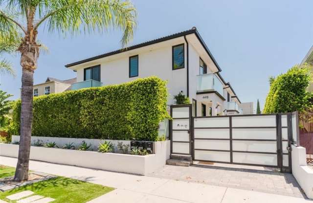 4418 Kingswell Avenue 1/2 photos photos