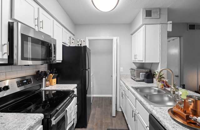 Duraleigh Woods Apartments Gallery 2