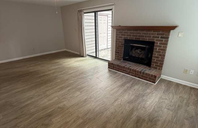 1223 Ash Circle Gallery 2