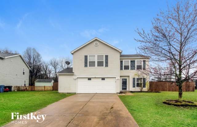 500 Runnymede Court - 500 Runnymede Court, Greenfield, IN 46140