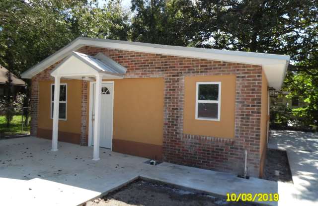 624 E 61st St - 624 East 61st Street, Jacksonville, FL 32208