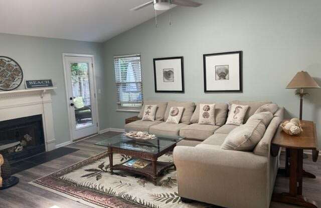 2046 Pinecone Court - 2046 Pinecone Court, Mount Pleasant, SC 29466