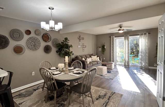 1261 Fords Pointe Circle Gallery 3