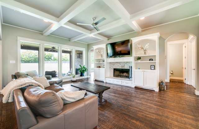 650 Cypress Point Drive Gallery 3