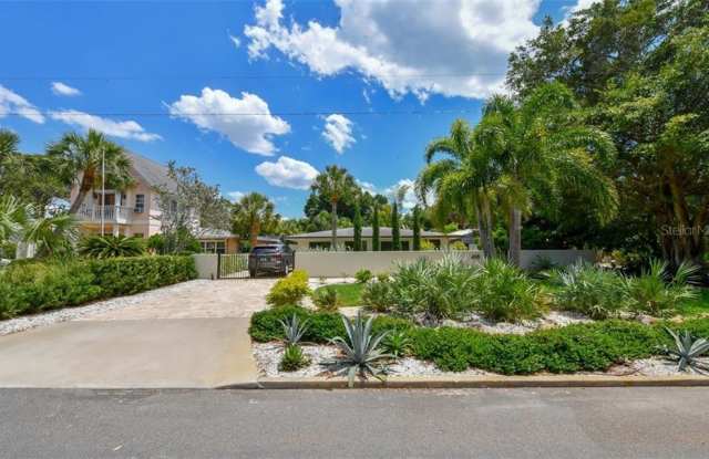 418 SAPPHIRE DRIVE Gallery 2