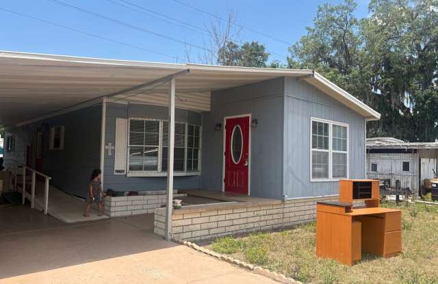 2bed/2bath SFH Rent $1250/month ready May 2026 photos photos