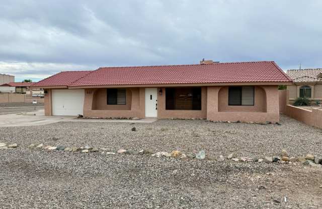 Duplex 2/2/1 - Long term - unfurnished - 331 White Oak Drive, Lake Havasu City, AZ 86403