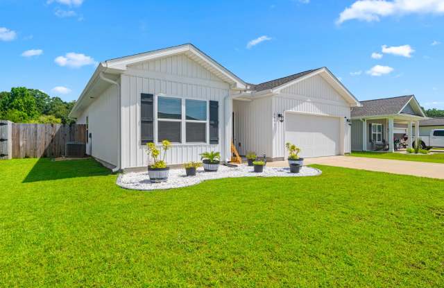 Modern 3 bed 2 bath home in Beulah Gallery 3