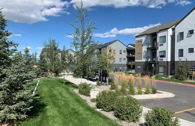 Top Floor Corner Unit * 2 Bedrooms 2 Bathrooms * The Mountains are Calling - 3266 North 27th Avenue, Bozeman, MT 59718