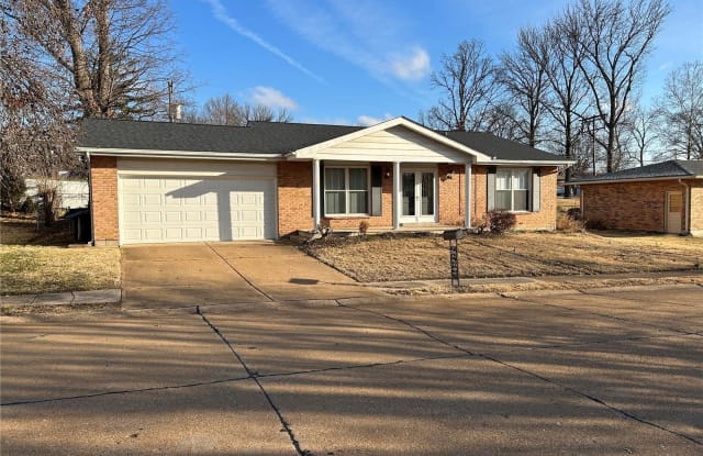 11011 fawnhaven - 11011 Fawnhaven Drive, Sappington, MO 63126