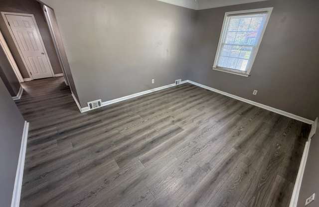 24449 Annapolis Street Gallery 2