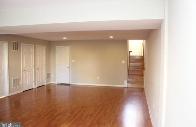 22257 WATERBERRY Terrace Gallery 3