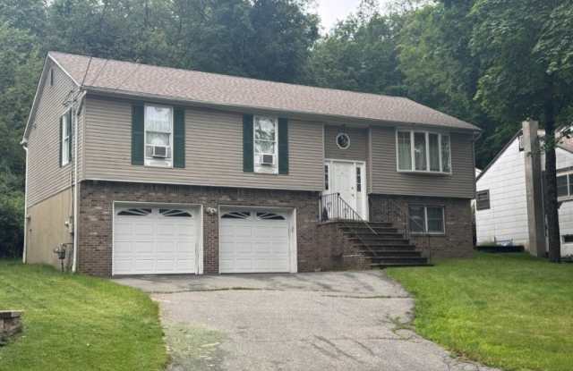 50 Monhegan Ave photos photos