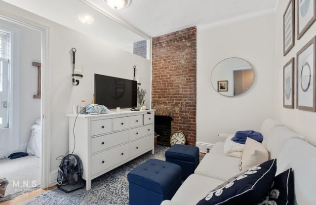 9 Christopher Street - 9 Christopher Street, New York City, NY 10014