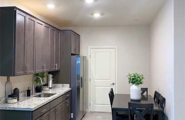 4062 Landriano Avenue photos photos