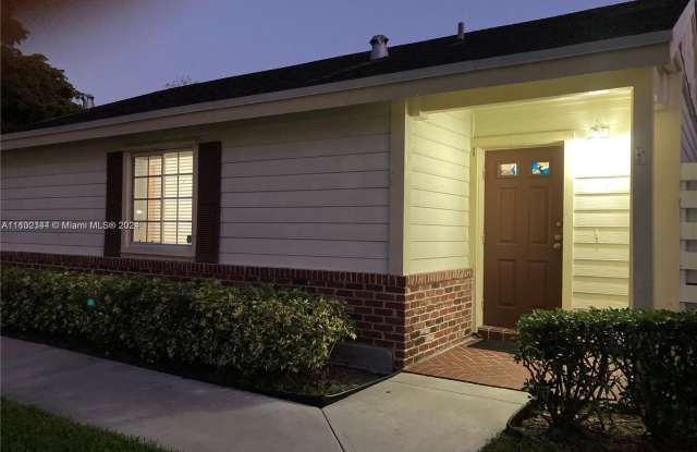 14700 SW 139th Ave - 14700 Southwest 139th Avenue, Country Walk, FL 33186